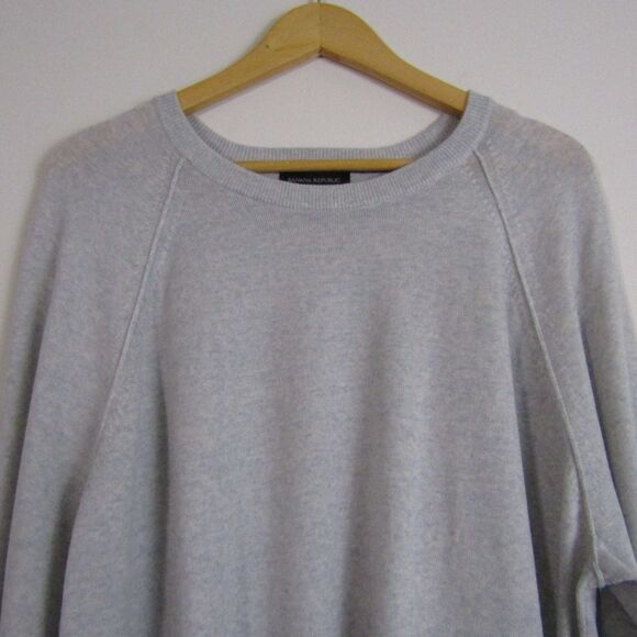 Banana Republic Men's Sweater XXL Gray Merino Wool Capsule Wardrobe Classic Prep - Picture 2 of 10